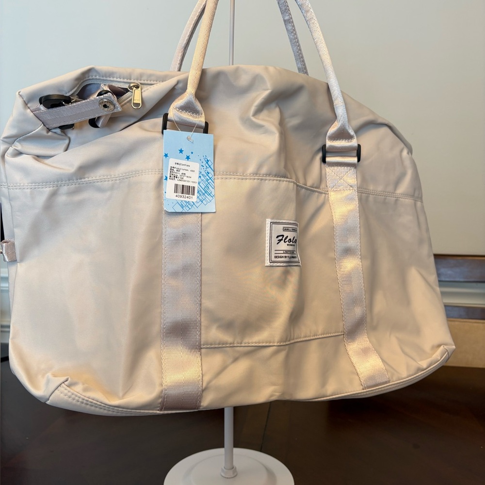 Floless Beige Travel/Tote Duffel